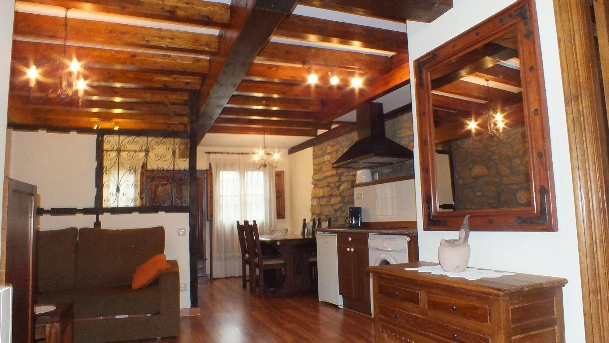 Apartamentos Legado De Santillana Santillana del Mar Exterior foto